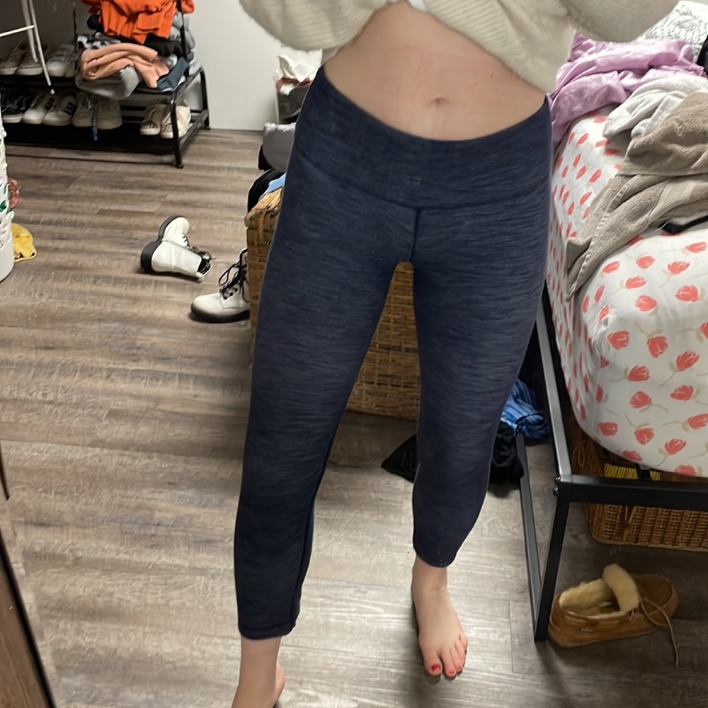 Lululemon 23” crop